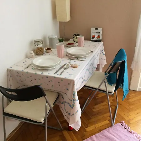 Διαμέρισμα Cozy Nest *